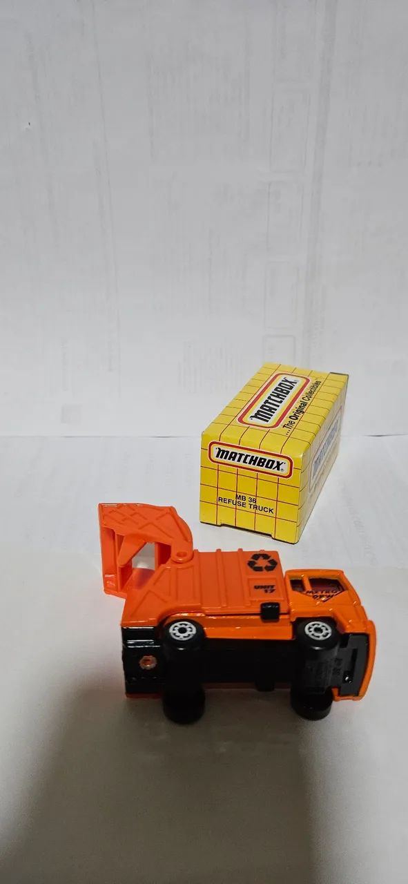 Carrinho matchbox  - Foto 4
