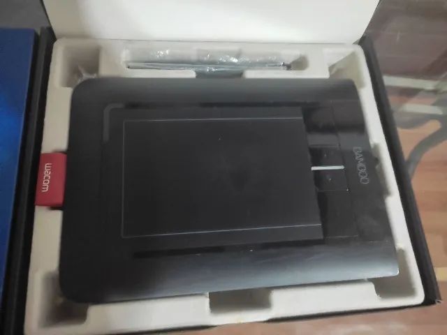 Mesa digitalizadora Wacom Bamboo Pen & Touch CTH-460 black - Foto 3
