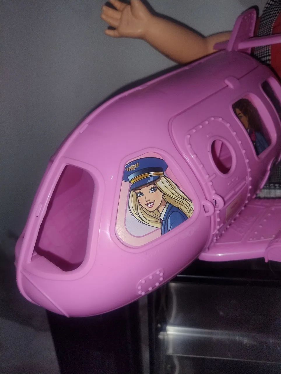 Boneca da estrela+ avião da Barbie $100 - Foto 5