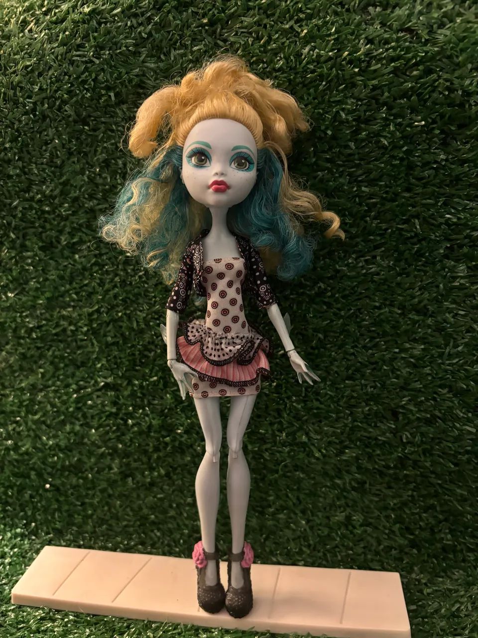 Boneca Monster High Lagoona Intercâmbio 