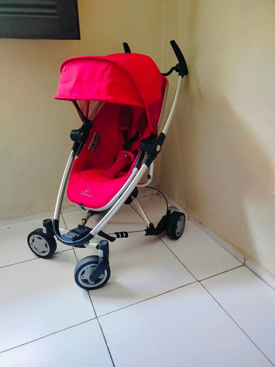 Carrinho de bebê Quinny 