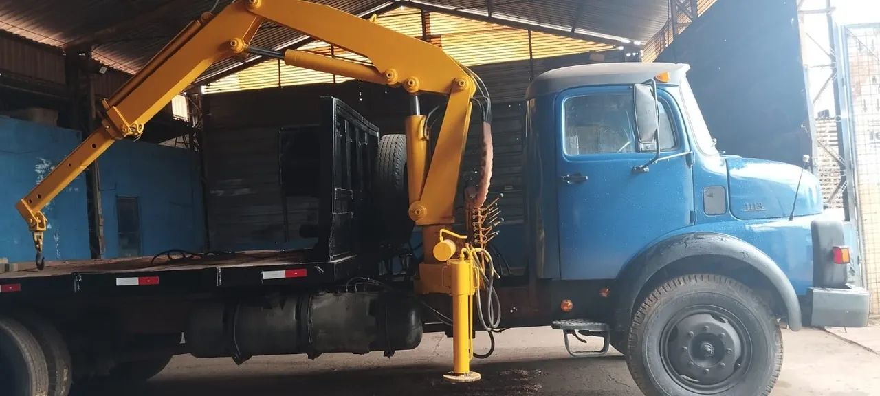Vende se ou estuda troca ; caminhão X imóvel  - Foto 5