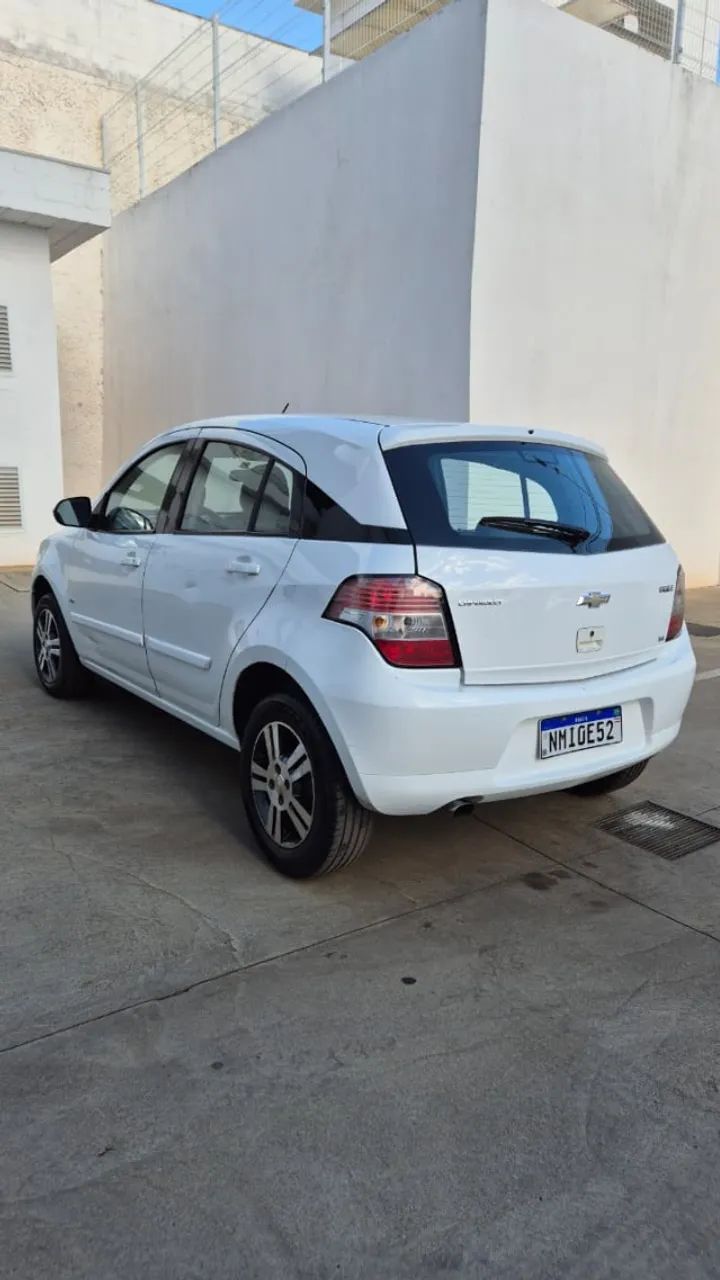 Chevrolet Agile LTZ 1.4 MPFI 8V FLEXPOWER 5P 2012