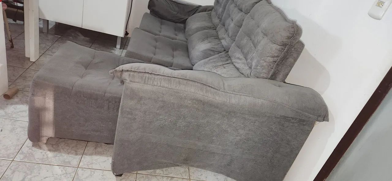 Sofa retrátil de três lugares  - Foto 4