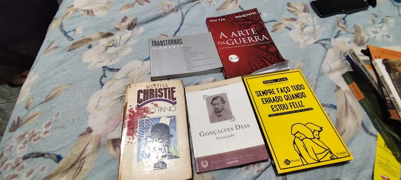 Livros variados  - Foto 2