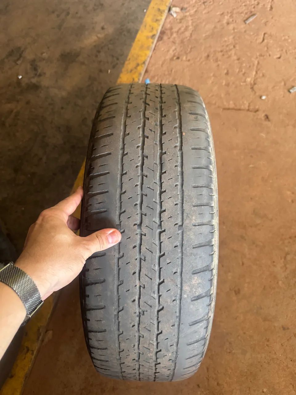 Vende se Pneus usado  - Foto 3