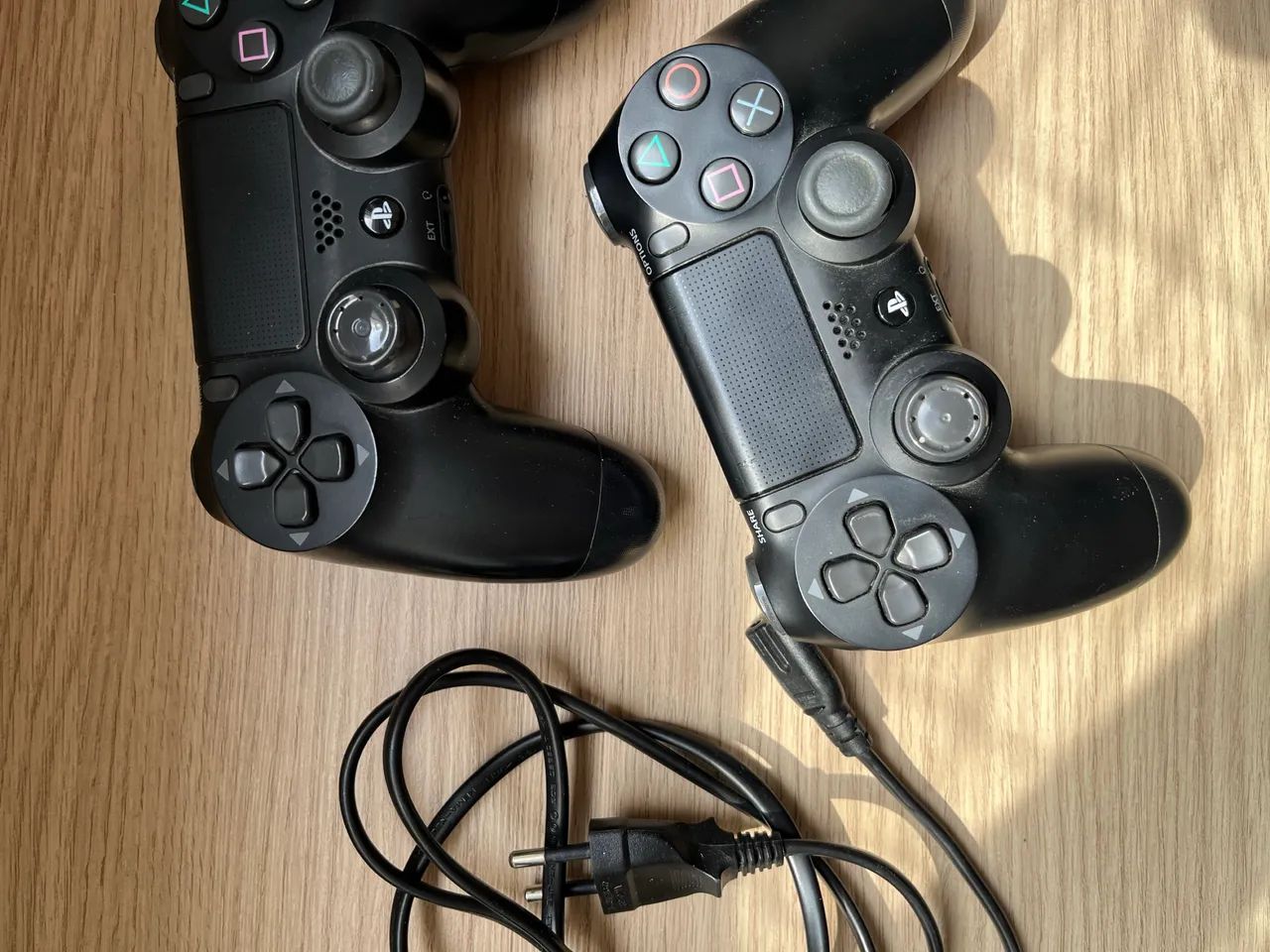 PlayStation 4 slim 1 terá - Foto 2