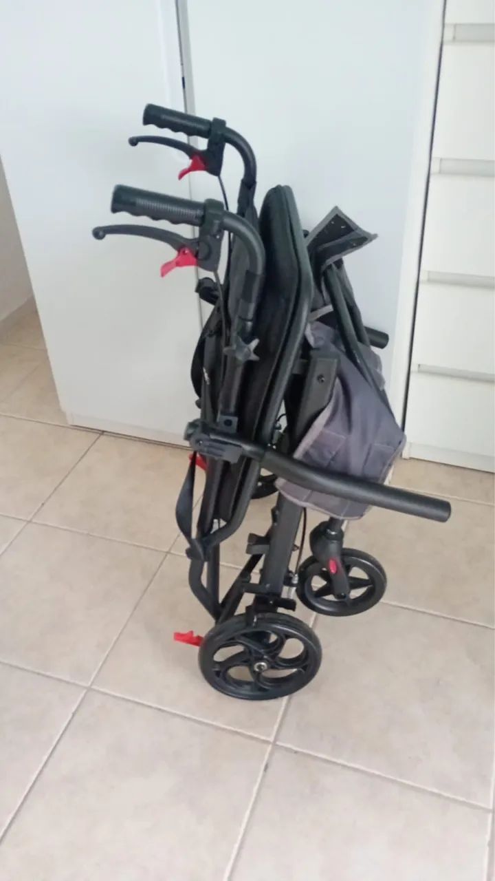 Cadeira de rodas - Foto 3