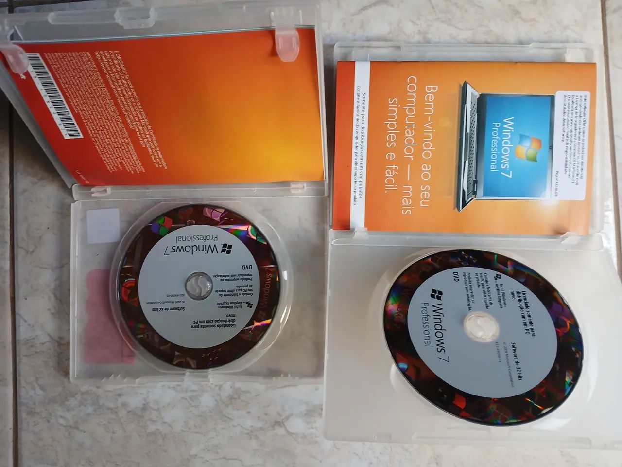 DVD original Windows 7 Professional 32 bits. 2 DVDs - Foto 3