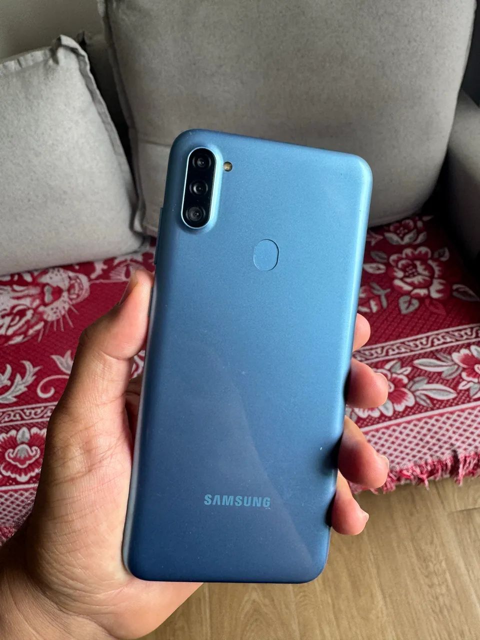 Galaxy A11  - 64g  