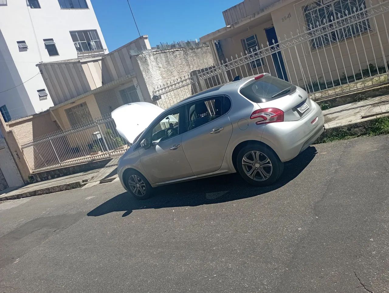 Peugeot 208 GRIFFE 1.6 16V FLEX 2014