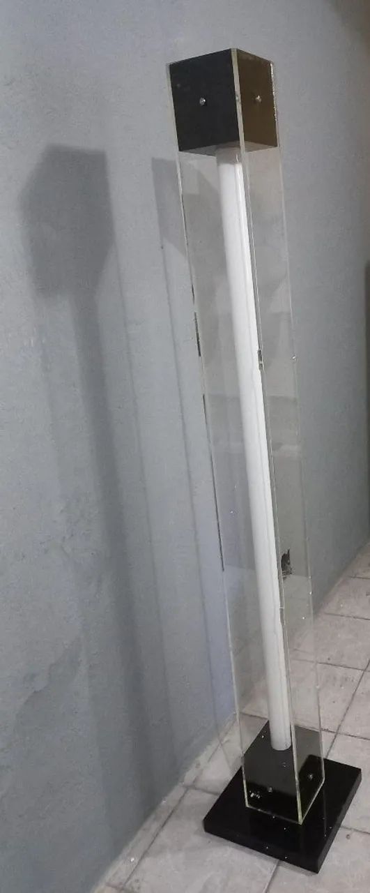 Expositor de relogio em acrilico 1.60 mtrs