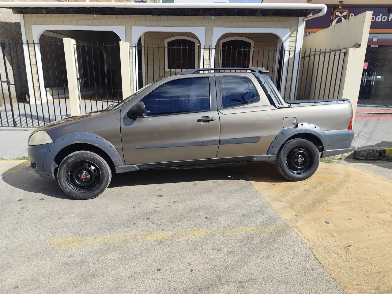 Fiat Strada Working 1.4 MPI Fire Flex 8V CD 2013