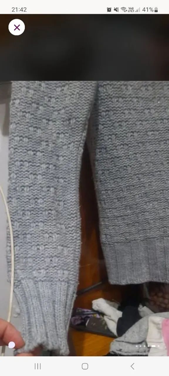 Blusa de lã grossa com apliques de pedrinhas brilhantes bem sutil - Foto 5