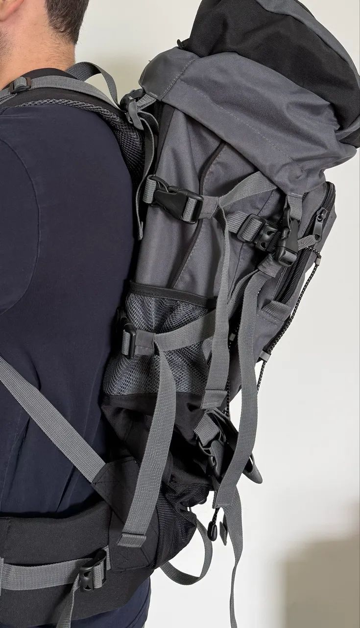 Mochila Trilhas e Rumos Crampon 68L - Foto 2