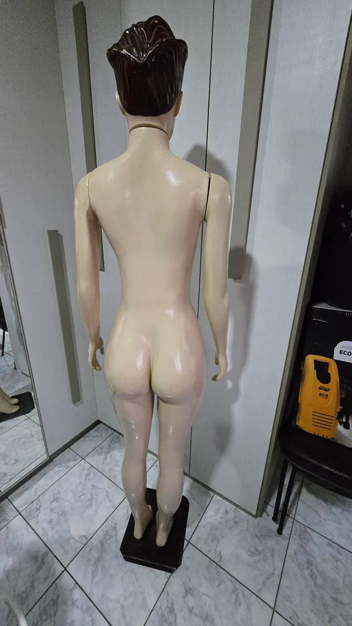 Manequim Feminino Corpo Inteiro com Base - Ótimo Estado - Foto 2