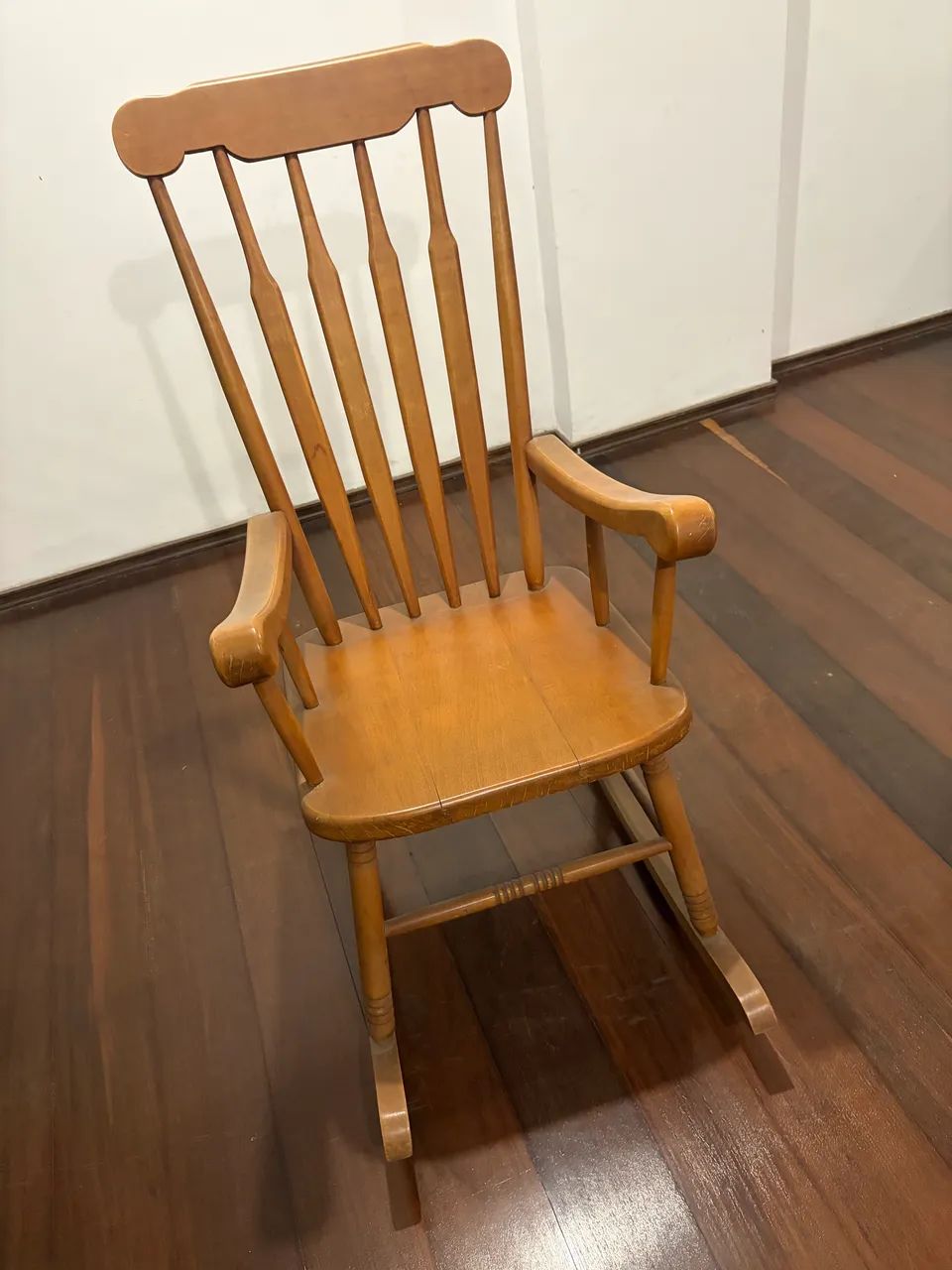 Cadeira de balanço madeira maciça 453011507974000640