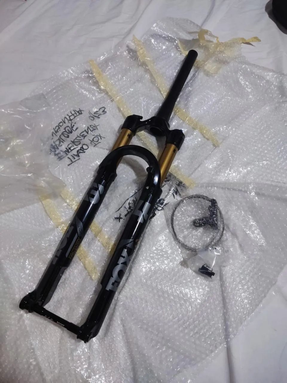 Suspensão FOX Kashima 34