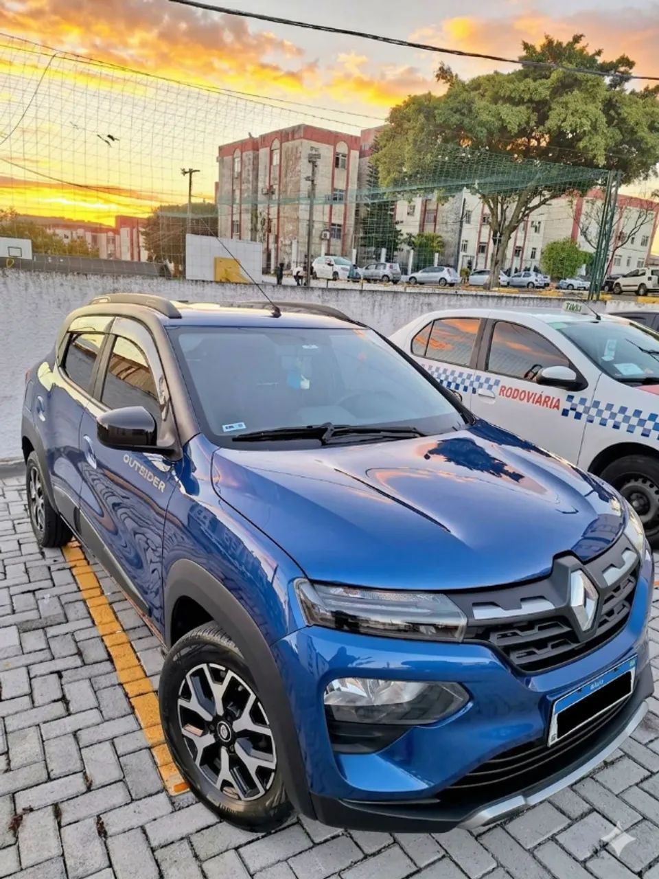 Renault Kwid Outsider 1.0 Flex 12V 5P Mec. 2022 - Foto 2