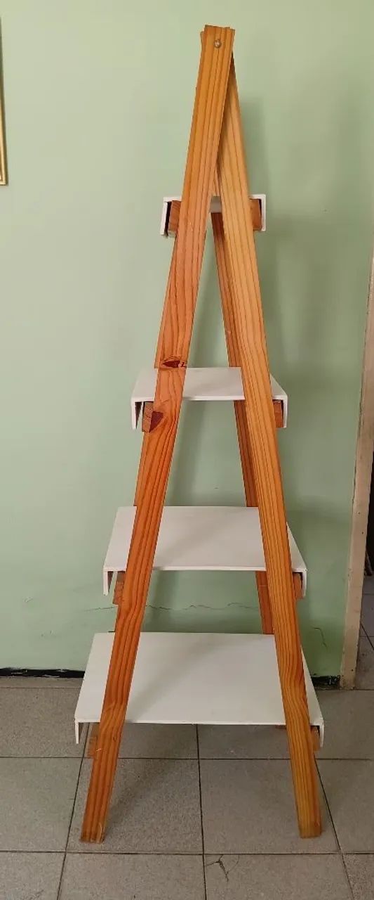 ESTANTE ESTILO ESCADA DE 1,80cm - Foto 2