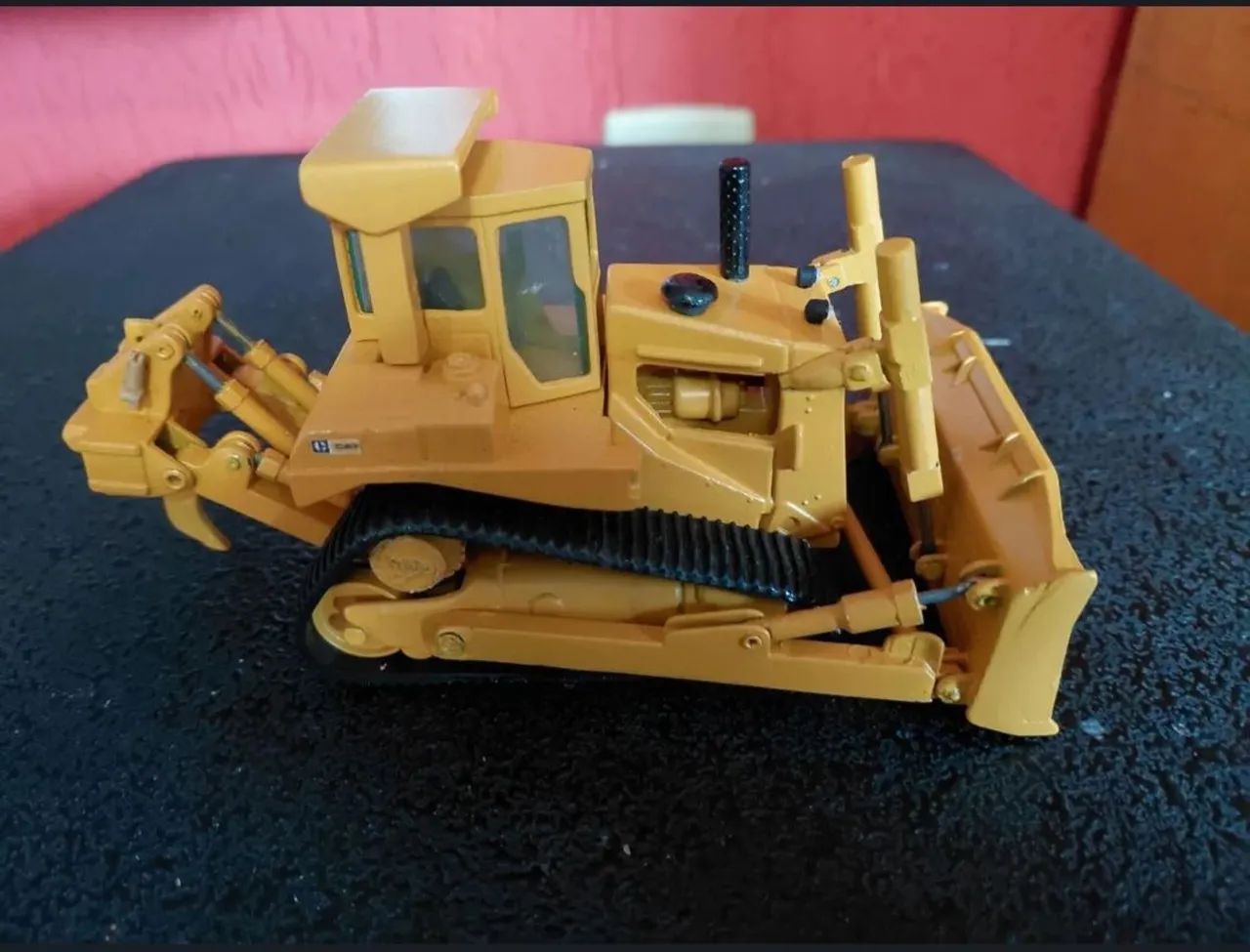 Miniatura de trator caterpillar - Foto 3