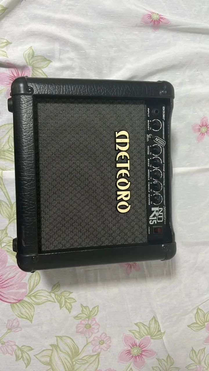 ? Kit Guitarra SG Dolphin + Amplificador Meteoro NDR15 + Acessórios - Foto 4