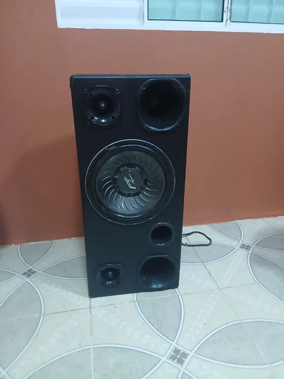Caixa selada de 12 (FALCON)
