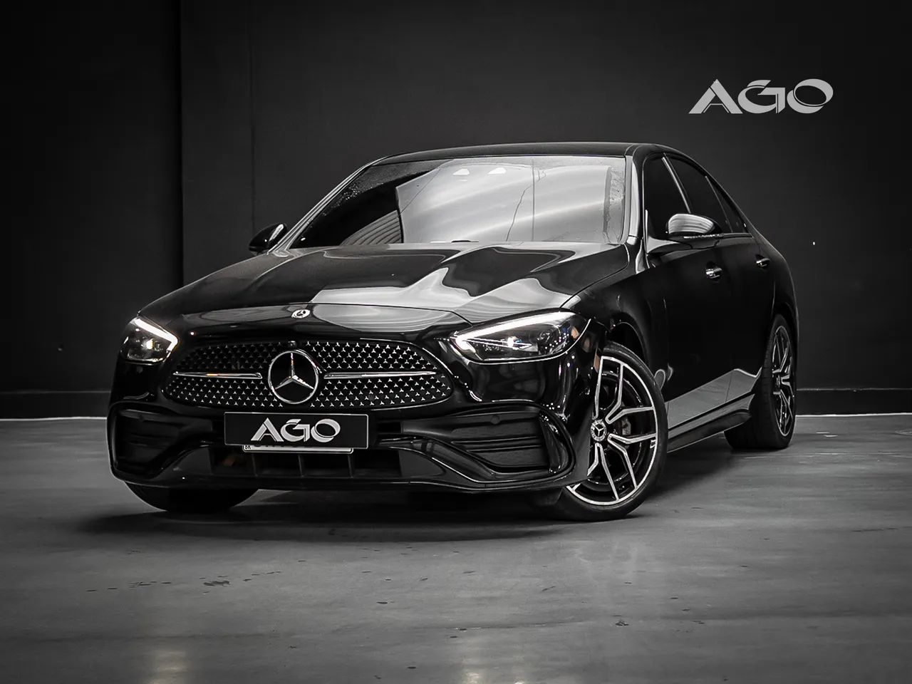 Mercedes-Benz C-300 2024
