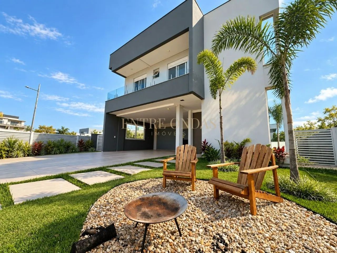 Casa com 5 quartos no bairro Campeche, Florianópolis.
