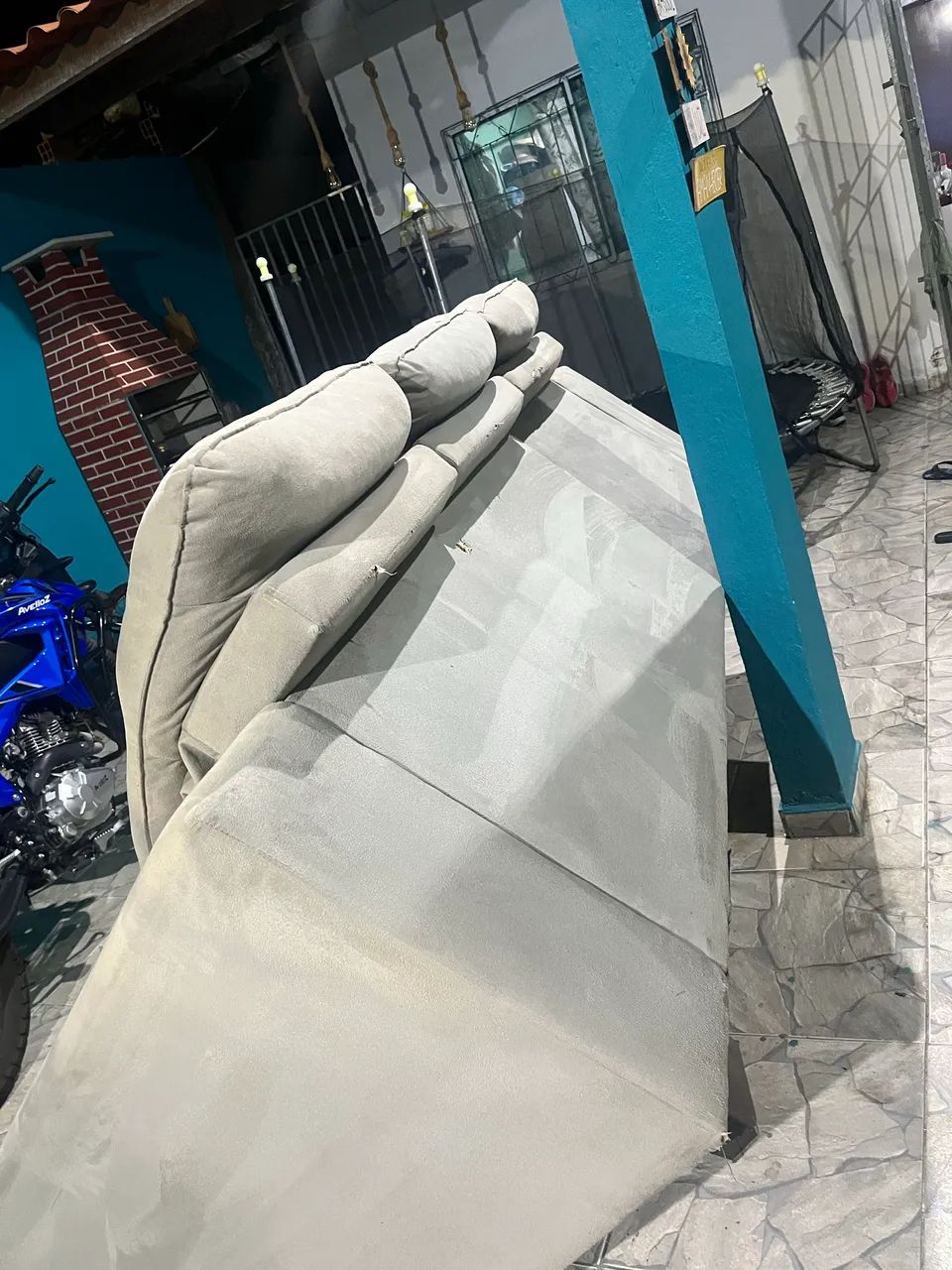 SOFÁ RETRÁTIL E RECLINÁVEL  - Foto 3