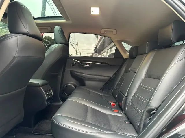 Lexus NX-300 H Luxury 2.5 16V Aut., foto 10 de 15