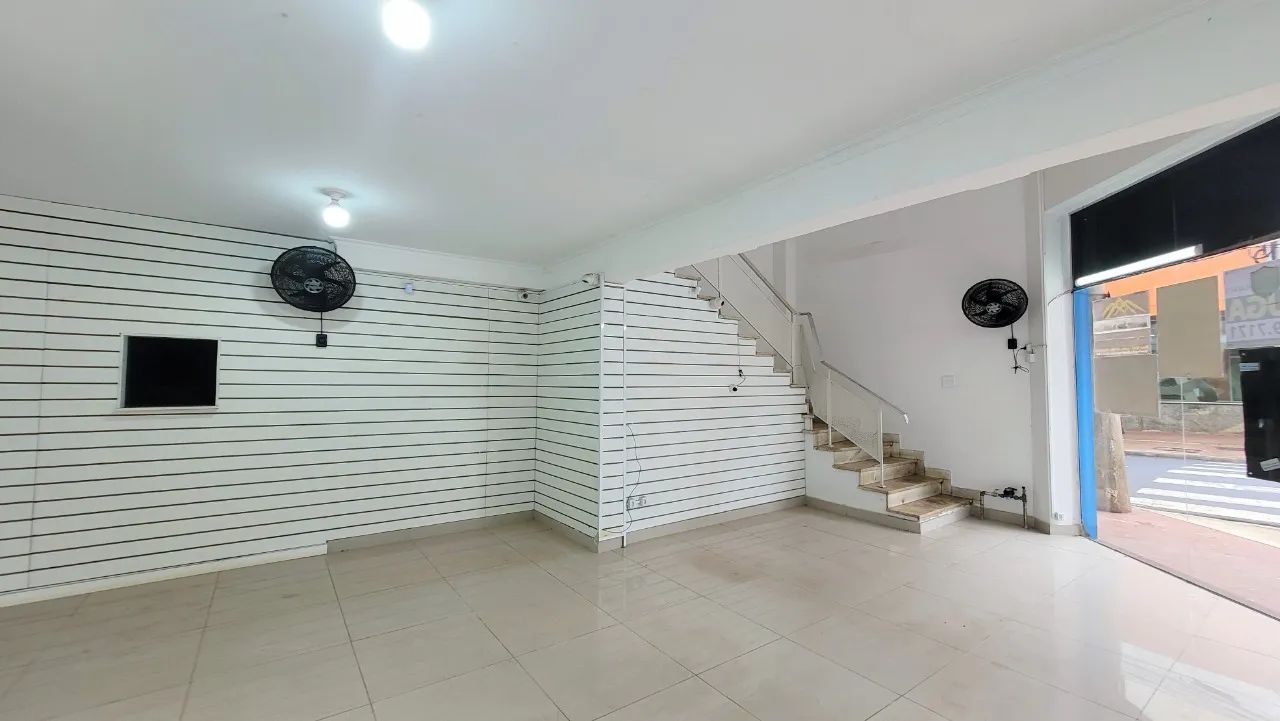 Ponto comercial com Vitrine para Alugar, 280m² - Centro - Rua Duque de Caxias - Foto 4