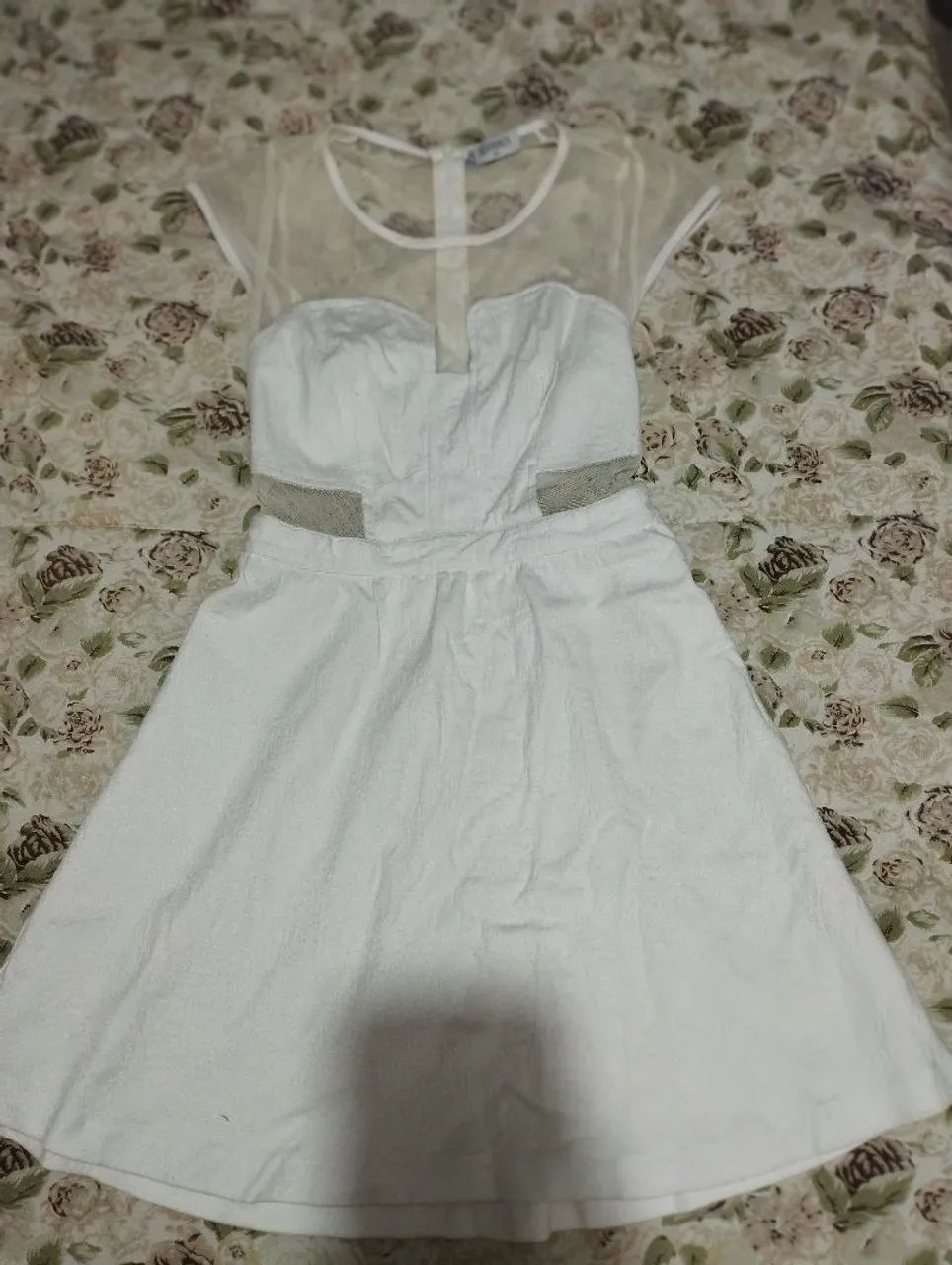 Lote com 30 peças de roupas Feminina - Foto 3