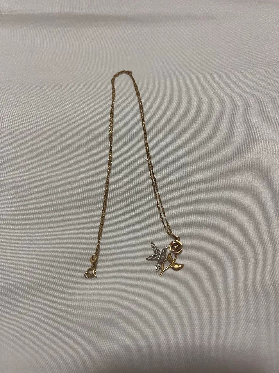 Colar de ouro