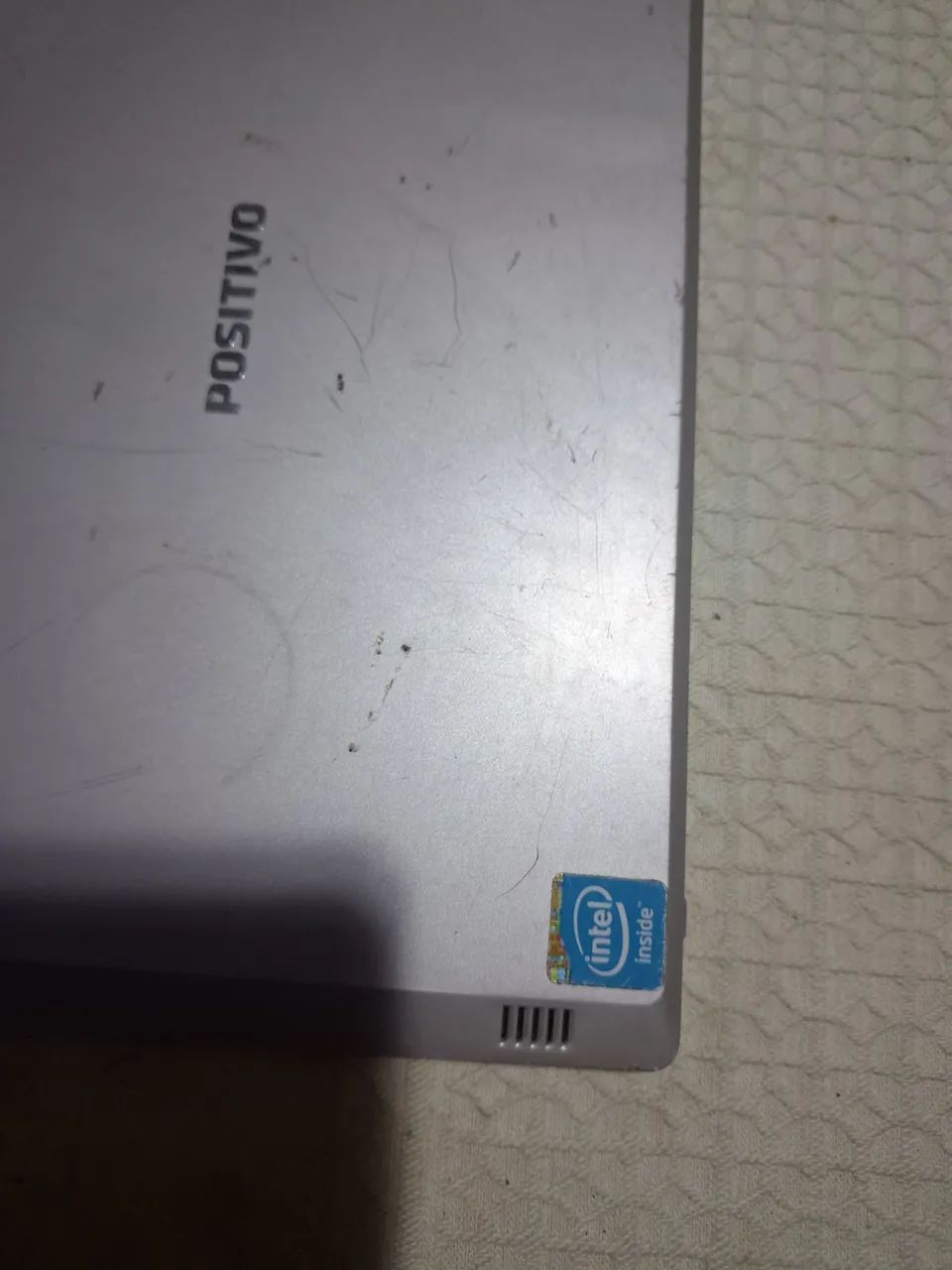 Tablet positivo para consertar ou retirada de peças 