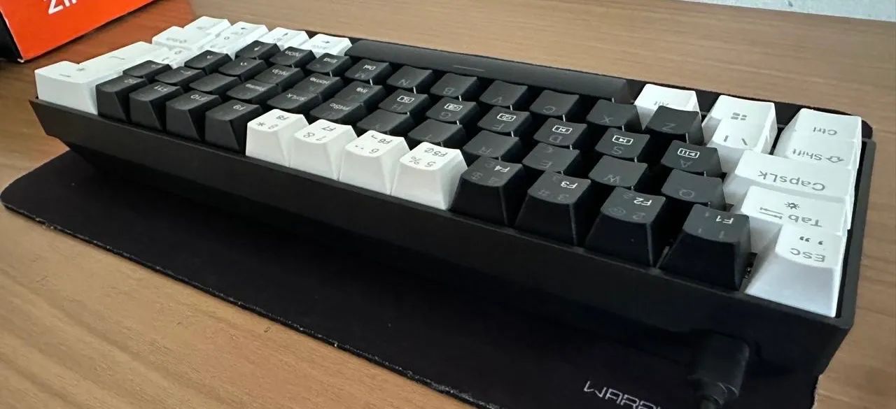 Teclado mecânico gamer 60%