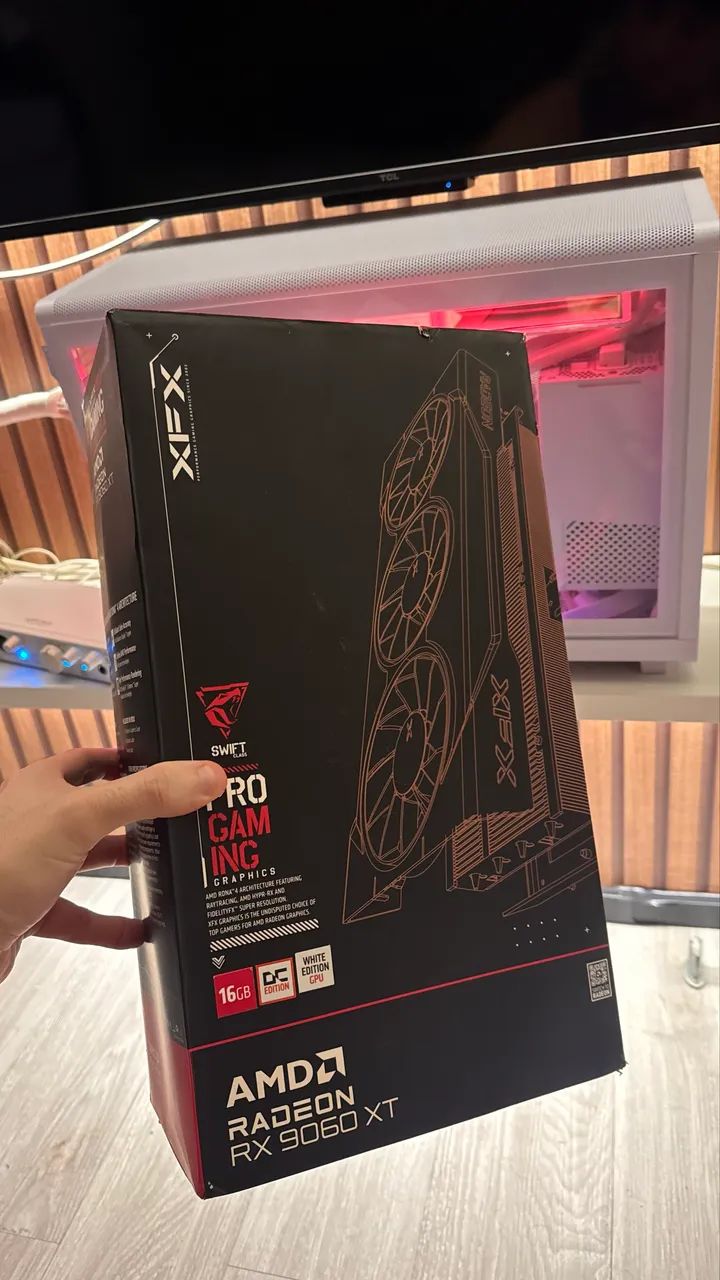 RX 9060 XT 16 GB - Foto 6