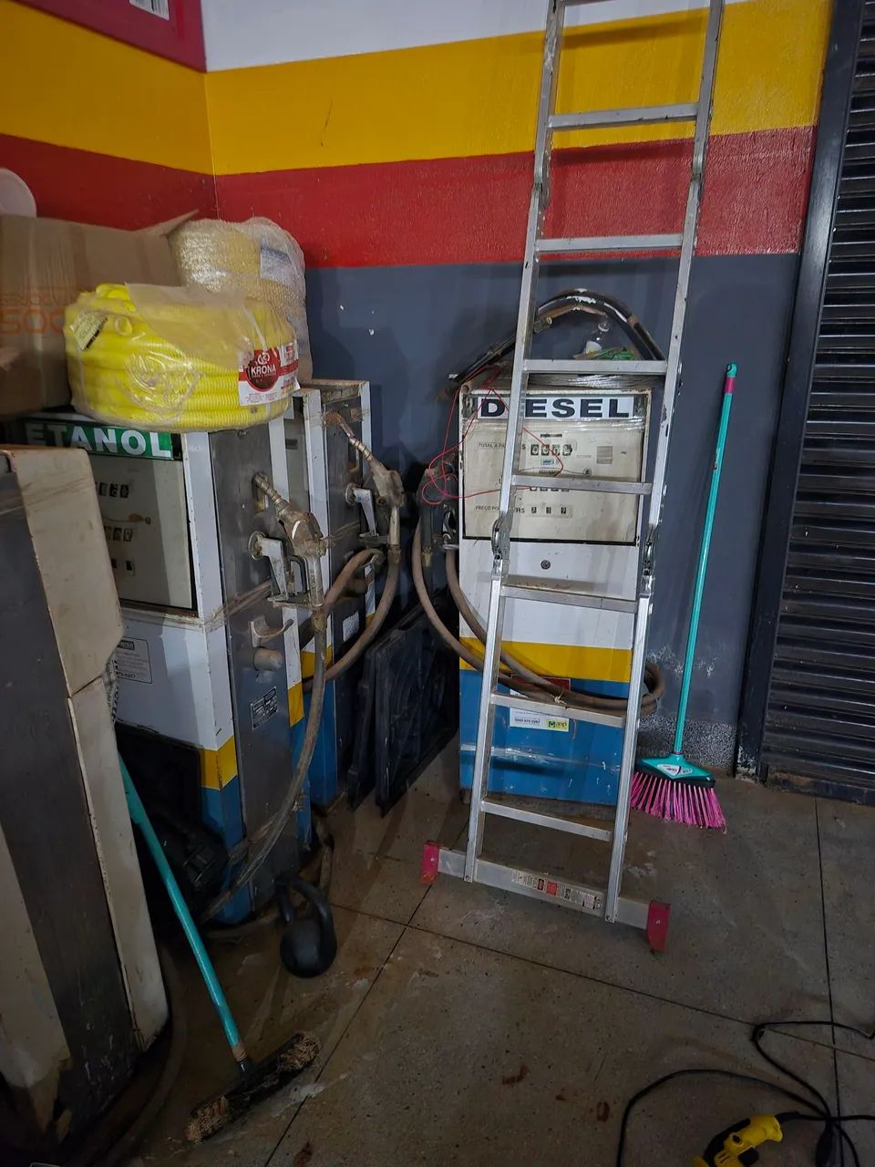 BOMBA DE COMBUSTÍVEL ANTIGA - Foto 5