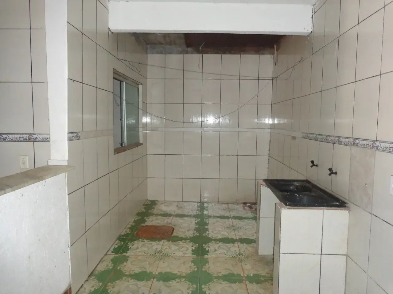QR 110 Ótimo Apartamento Terreo com 2 Quartos Escriturado Lado Metrô em Samambaia Sul  DF - Foto 15