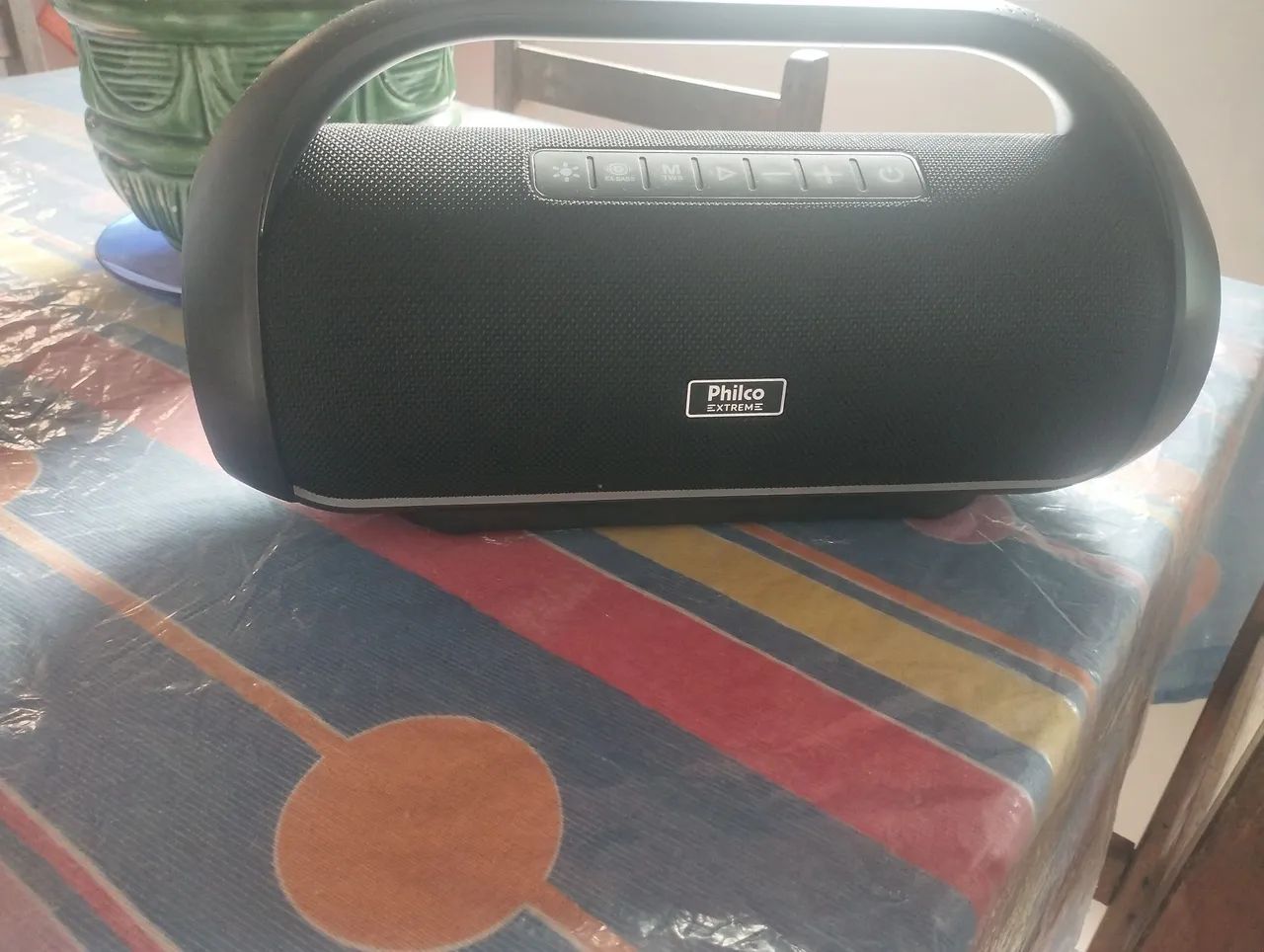 Vendo caixinha em ótimo estado e funcionando perfeitamente! 