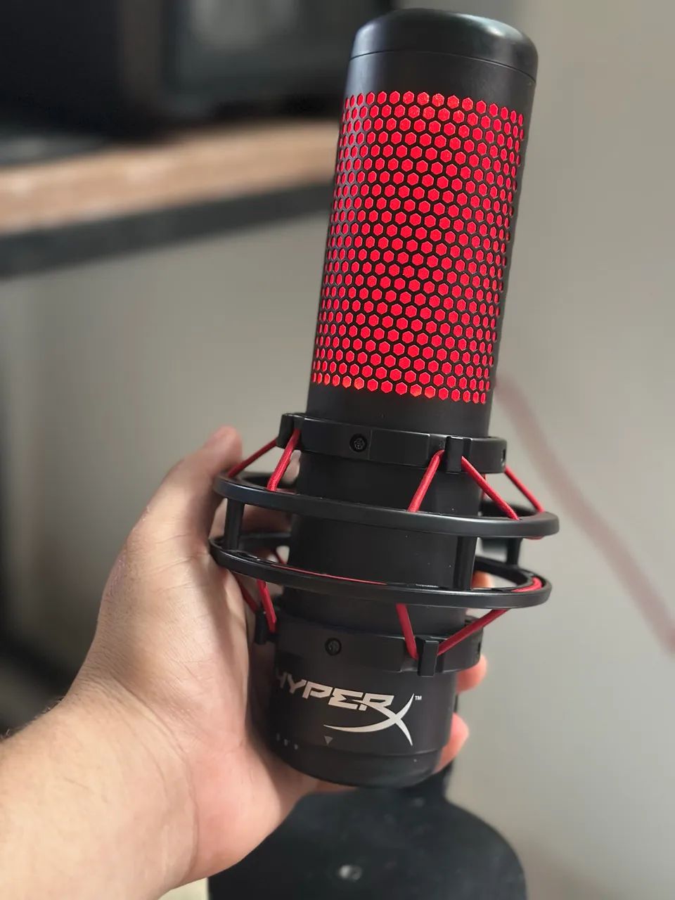 Hyperx QuadCast + Suporte Articulado - Microfones e Gravadores