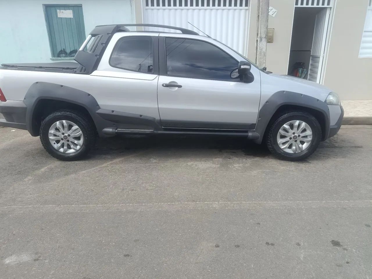 Fiat Strada Adventure1.8/ 1.8 Locker Flex CD 2013 - Foto 5