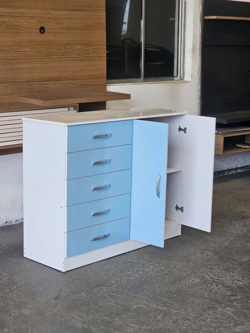 Cômoda Araruama 5 gavetas e 2 portas - Foto 3
