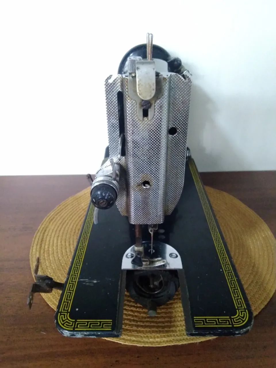 máquina de costura Singer antiga, fabricada entre 1924 e 1936 Canadá - Foto 6