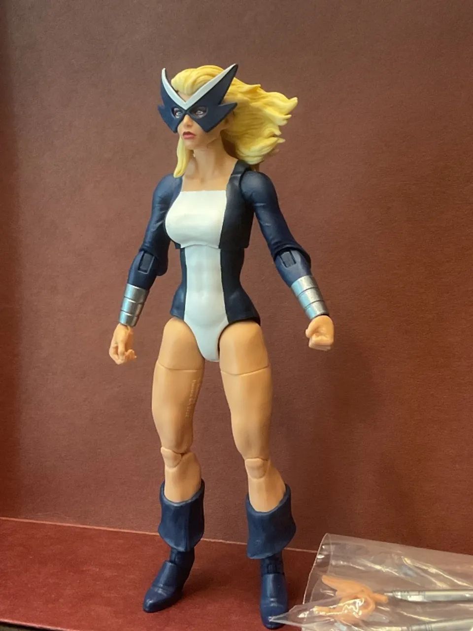 Marvel Legends Mockingbird - Avengers - Foto 3