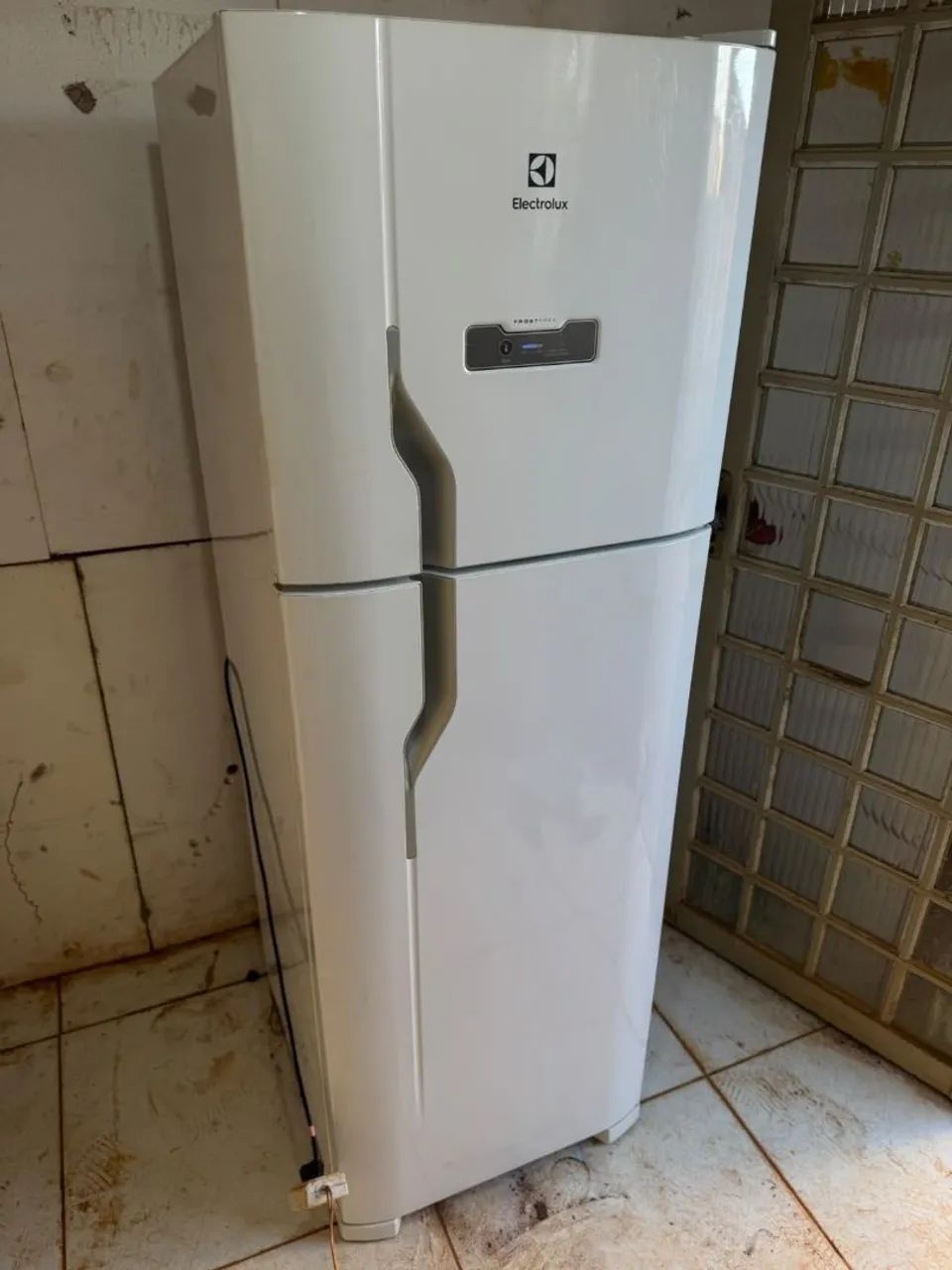 Linda geladeira Frost Free entrego - Geladeiras e Freezers - Santa