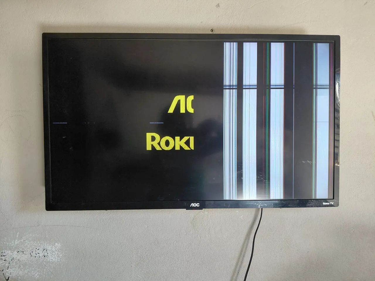 Smart tv 32 Polegadas - COM DEFEITO 