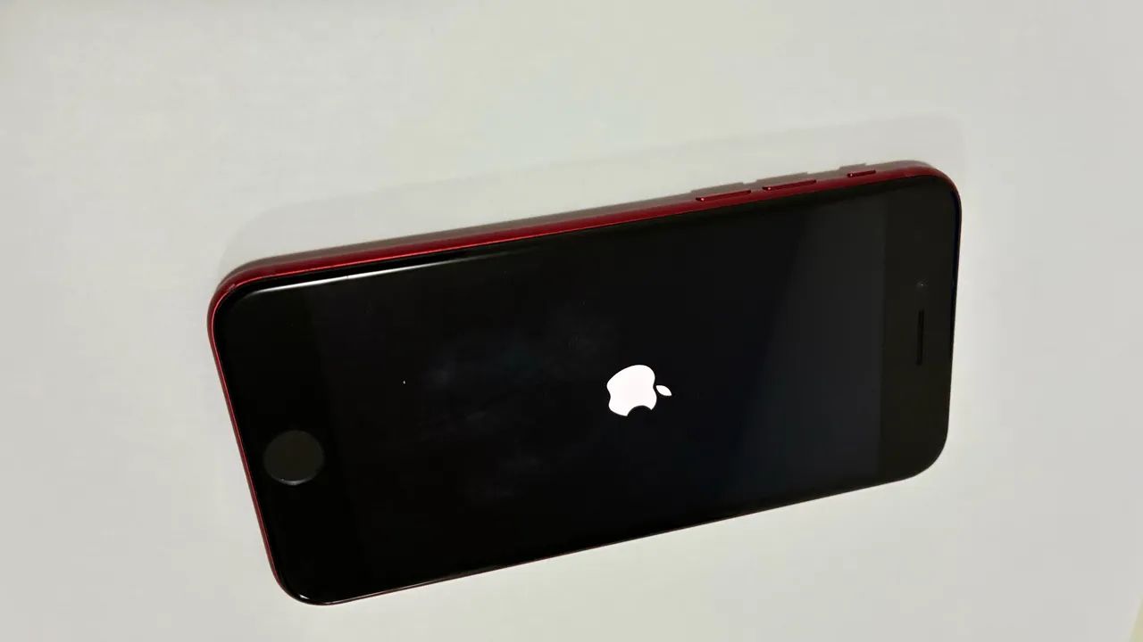 iPhone SE 3ª Geração 64GB Vermelho