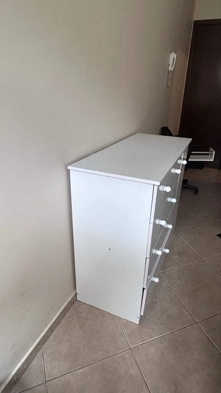 VENDO CÔMODA DE ROUPAS - NOVA - Foto 3