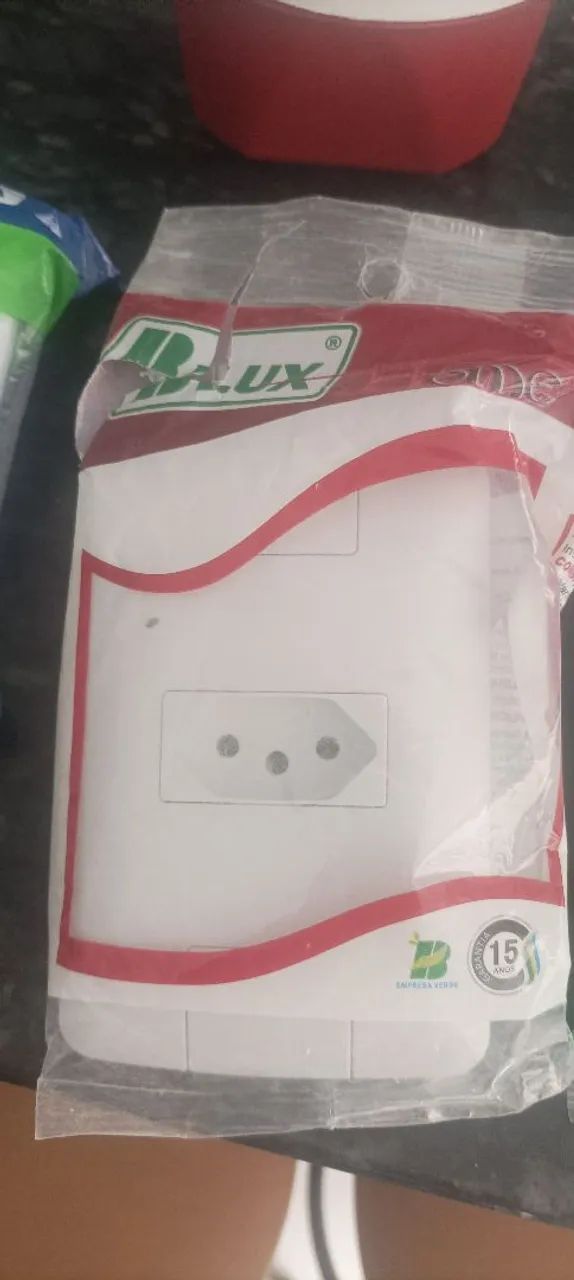 Tomadas simples e placa cega  - Foto 2